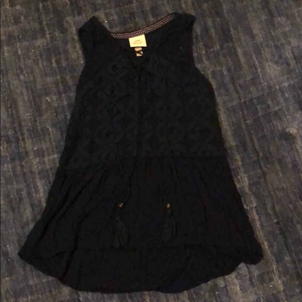 Small Navy Blue Knox Rose lacy tank top